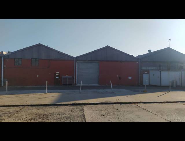 1,058M² WAREHOUSE TO LET IN EPPING INDUSTRIAL